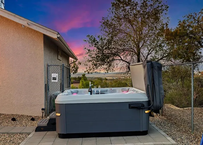 Lynx Lux 6-br Housesleeps 22hot Tubgame Rm Holiday home Prescott