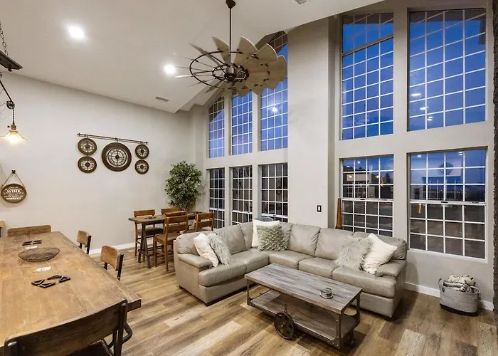Holiday home Lynx Lux 6-br Housesleeps 22hot Tubgame Rm Prescott